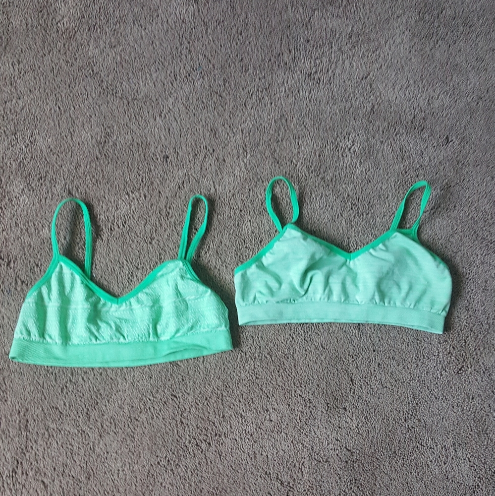 2 bras